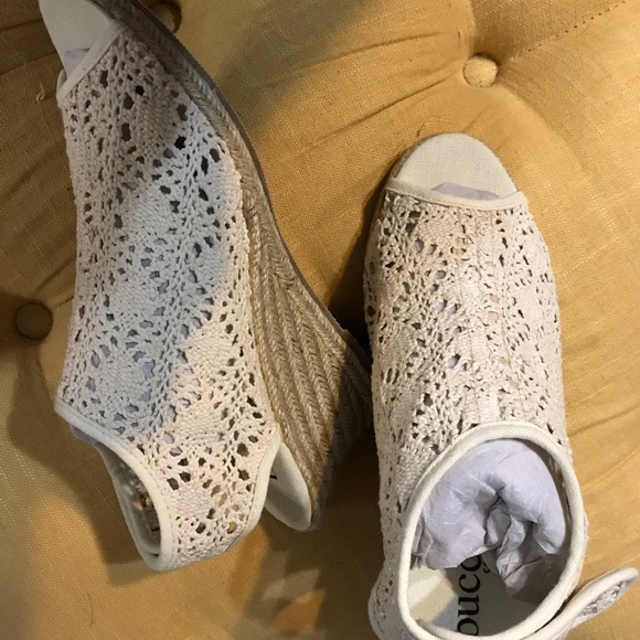 Shoes - Picture 7 of 7